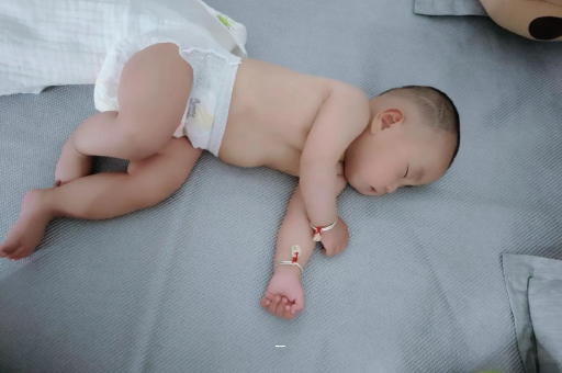 上饶宝宝突然很多眼屎